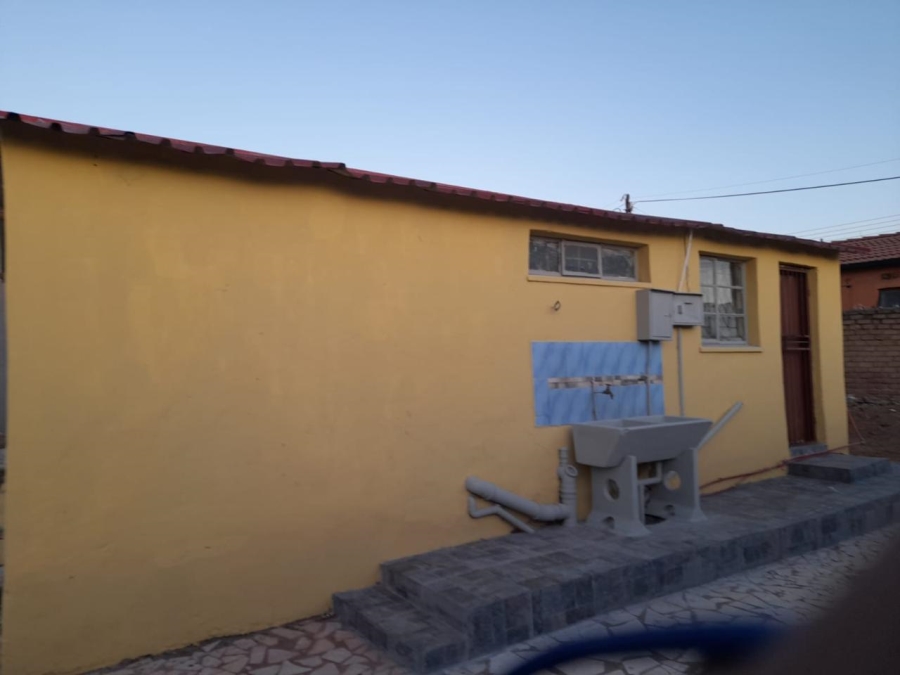 2 Bedroom Property for Sale in Mofolo Gauteng