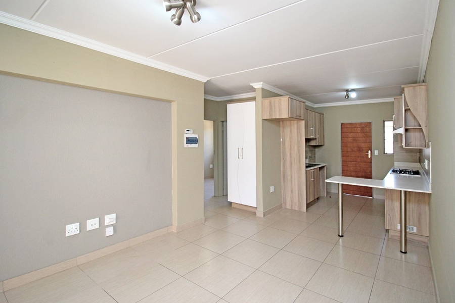 2 Bedroom Property for Sale in Andeon Gauteng