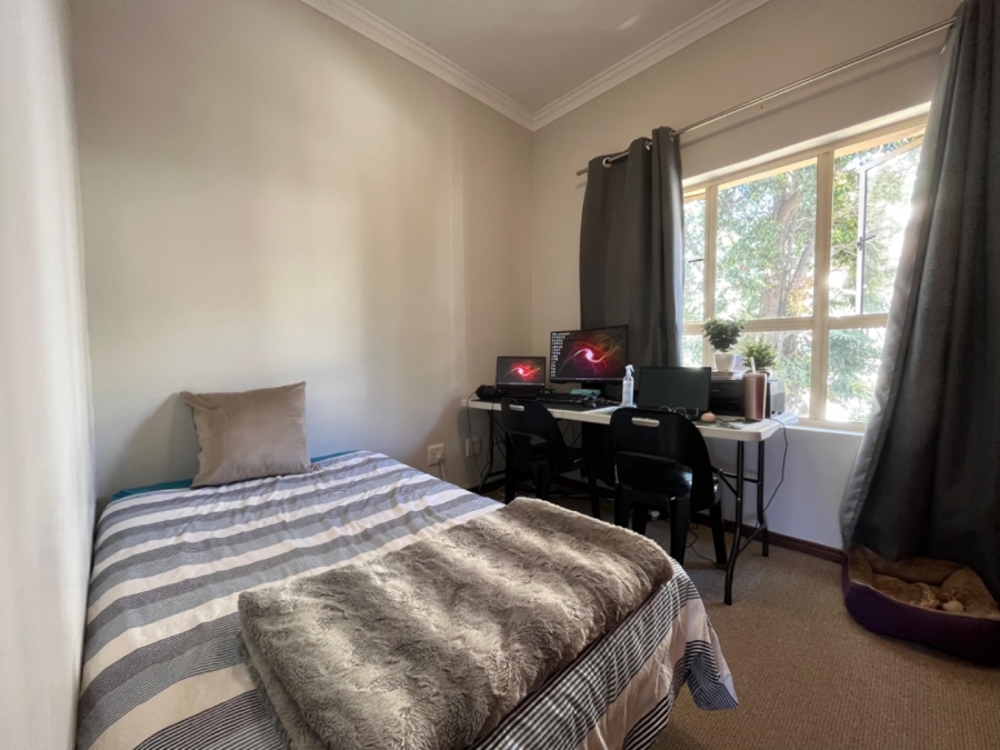 To Let 2 Bedroom Property for Rent in Olympus AH Gauteng