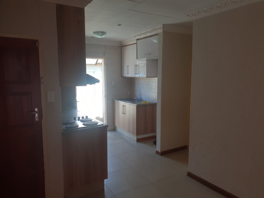 To Let 3 Bedroom Property for Rent in Alveda Gauteng