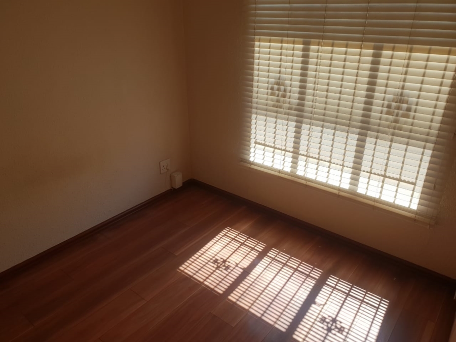 To Let 3 Bedroom Property for Rent in Alveda Gauteng