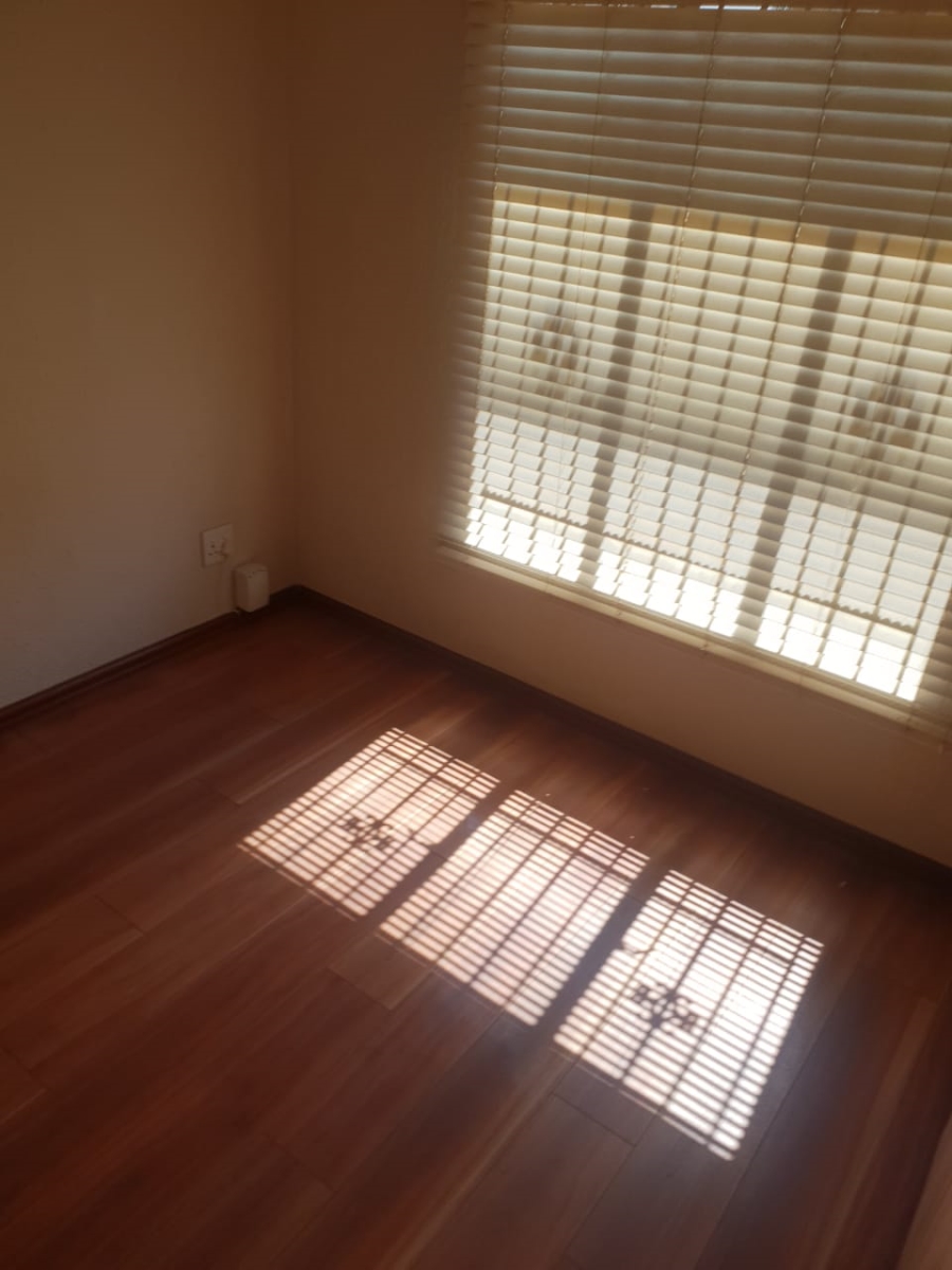 To Let 3 Bedroom Property for Rent in Alveda Gauteng