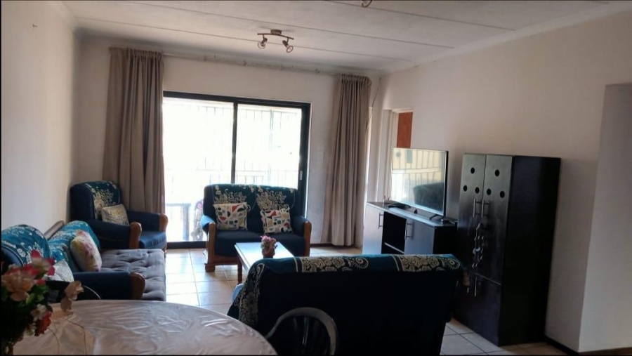 2 Bedroom Property for Sale in Noordwyk Gauteng