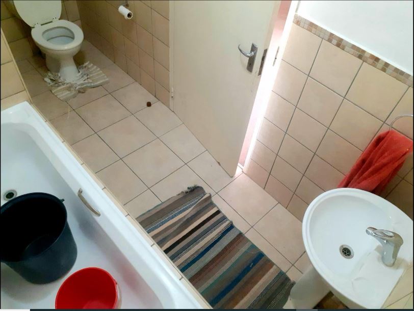 2 Bedroom Property for Sale in Noordwyk Gauteng