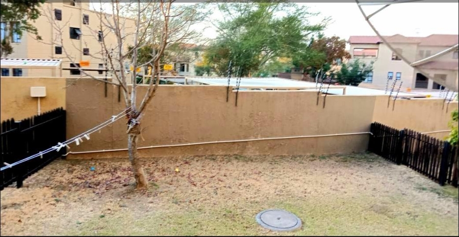 2 Bedroom Property for Sale in Noordwyk Gauteng