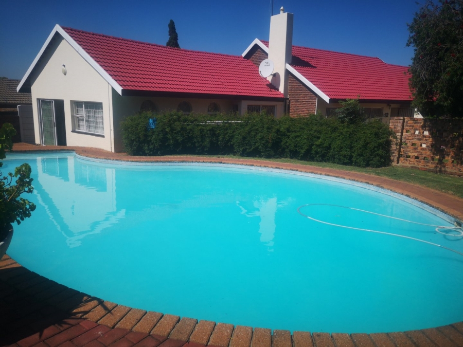 3 Bedroom Property for Sale in Marlands Gauteng