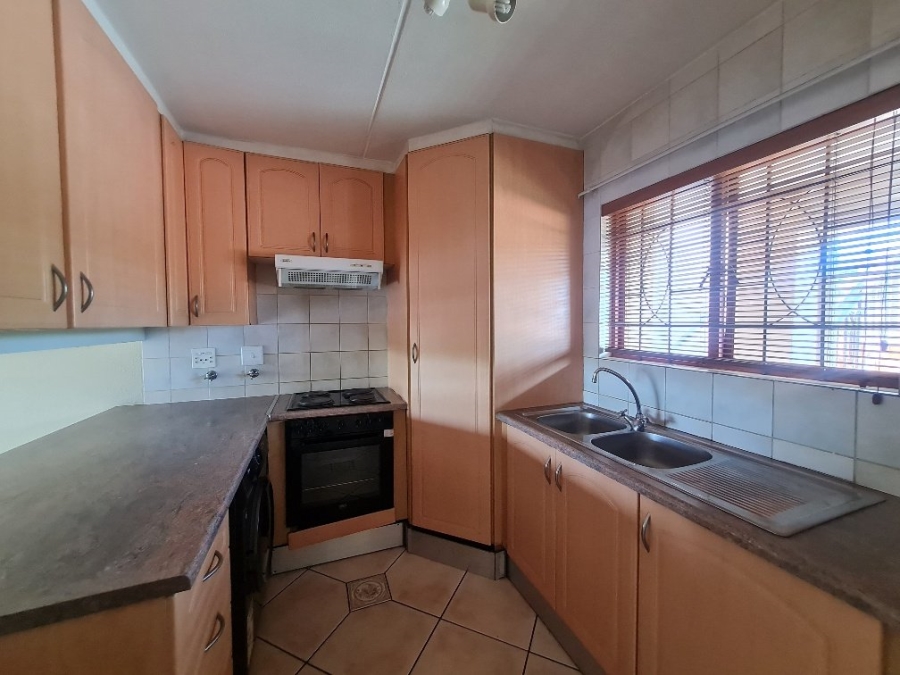 2 Bedroom Property for Sale in Dowerglen Ext 4 Gauteng