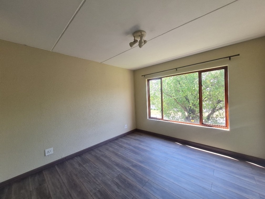 2 Bedroom Property for Sale in Dowerglen Ext 4 Gauteng