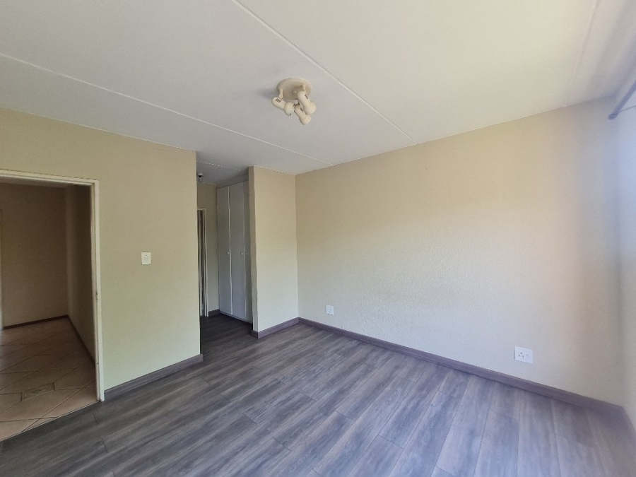 2 Bedroom Property for Sale in Dowerglen Ext 4 Gauteng