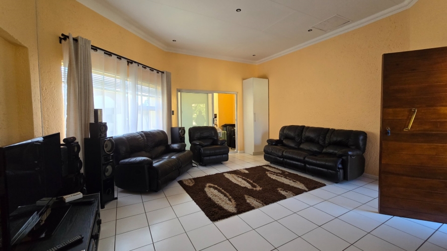 1 Bedroom Property for Sale in Bedford Gardens Gauteng