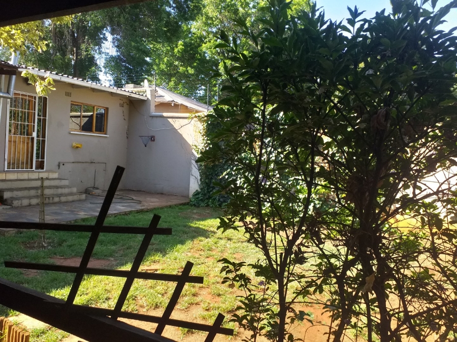 To Let 2 Bedroom Property for Rent in Westdene Gauteng