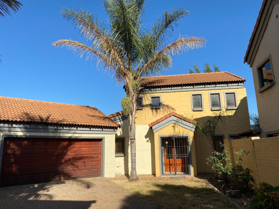 To Let 2 Bedroom Property for Rent in Equestria Gauteng