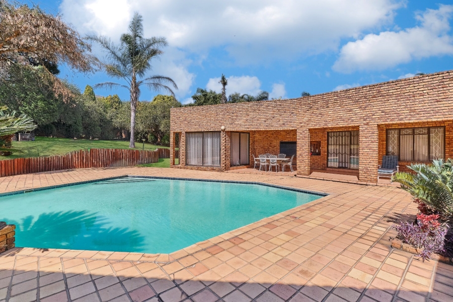 4 Bedroom Property for Sale in Florida Hills Gauteng