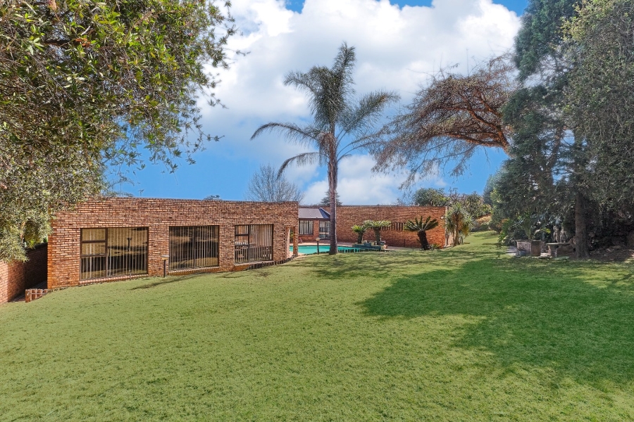 4 Bedroom Property for Sale in Florida Hills Gauteng