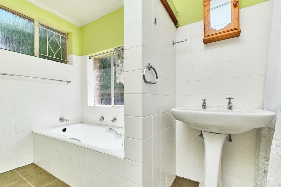 4 Bedroom Property for Sale in Floracliffe Gauteng