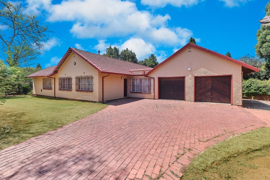 4 Bedroom Property for Sale in Constantia Kloof Gauteng