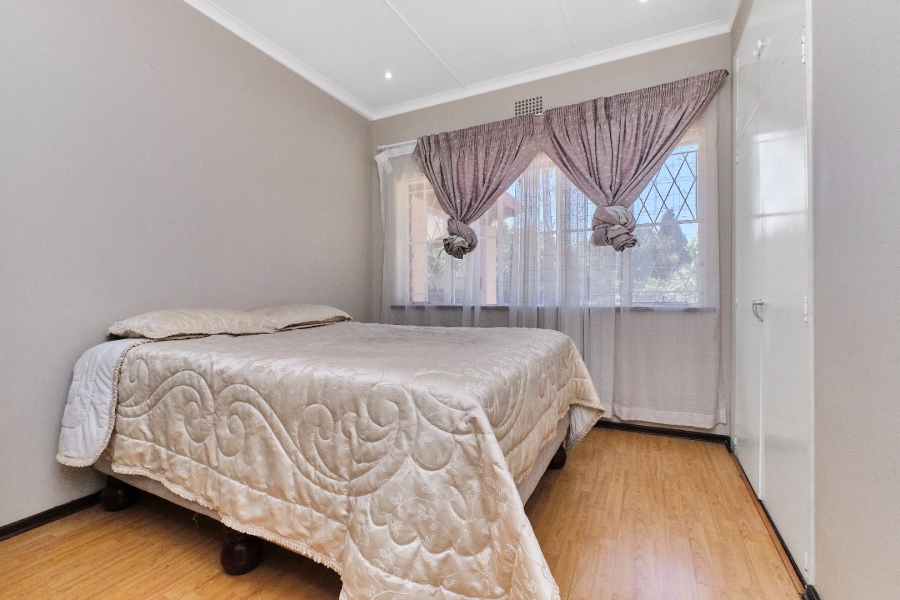 4 Bedroom Property for Sale in Constantia Kloof Gauteng