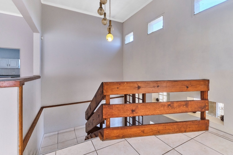 5 Bedroom Property for Sale in Quellerina Gauteng