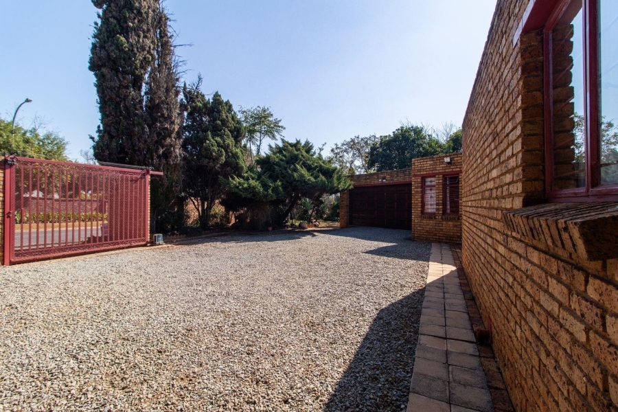 4 Bedroom Property for Sale in Bedfordview Gauteng