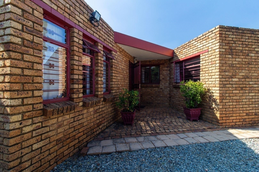 4 Bedroom Property for Sale in Bedfordview Gauteng