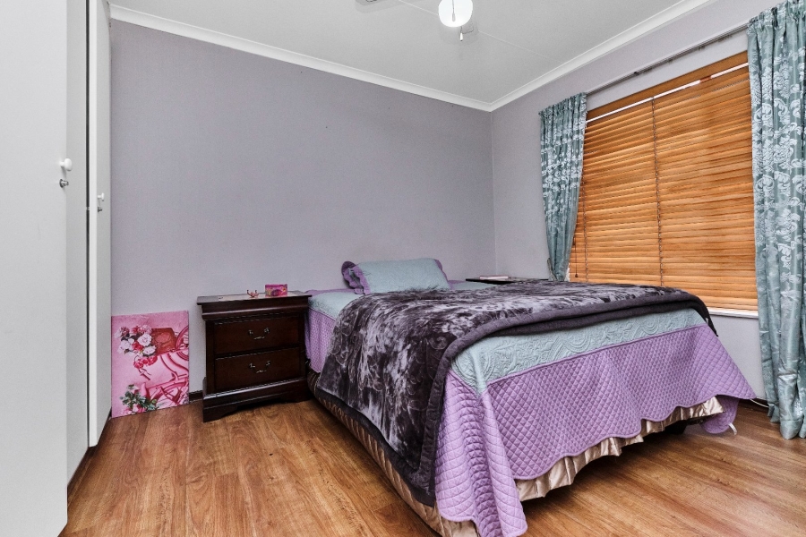 2 Bedroom Property for Sale in Weltevreden Park Gauteng