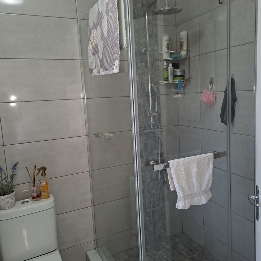 1 Bedroom Property for Sale in Morning Hill Gauteng