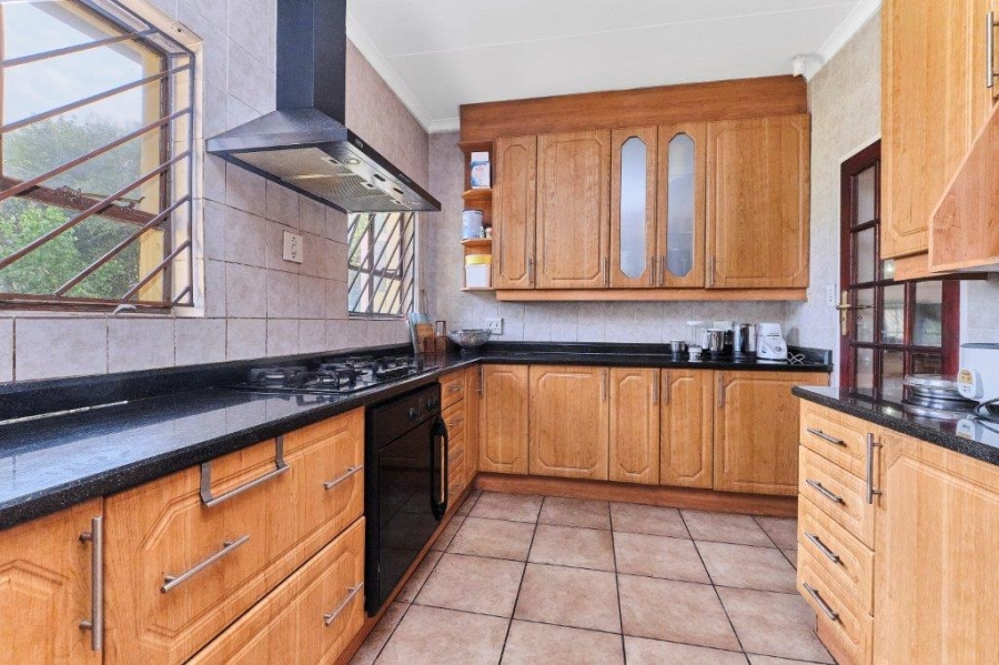 To Let 4 Bedroom Property for Rent in Randpark Ridge Gauteng