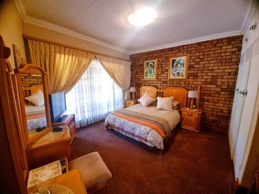 4 Bedroom Property for Sale in Meyersdal Gauteng