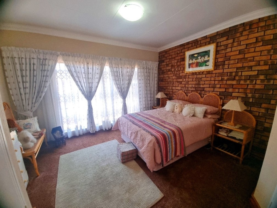 4 Bedroom Property for Sale in Meyersdal Gauteng