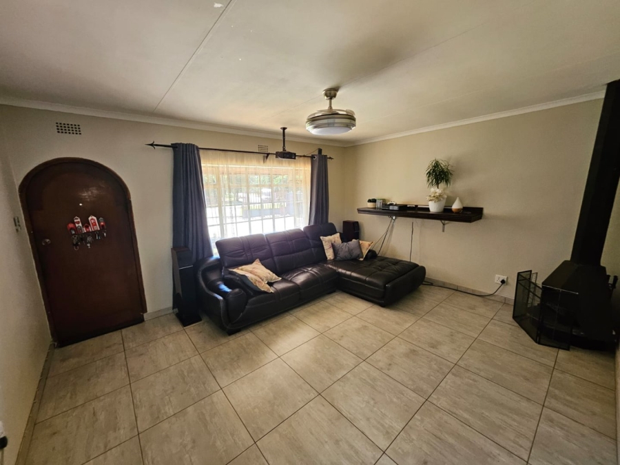 To Let 3 Bedroom Property for Rent in Impala Park Gauteng