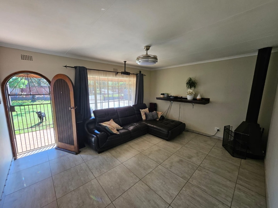 To Let 3 Bedroom Property for Rent in Impala Park Gauteng