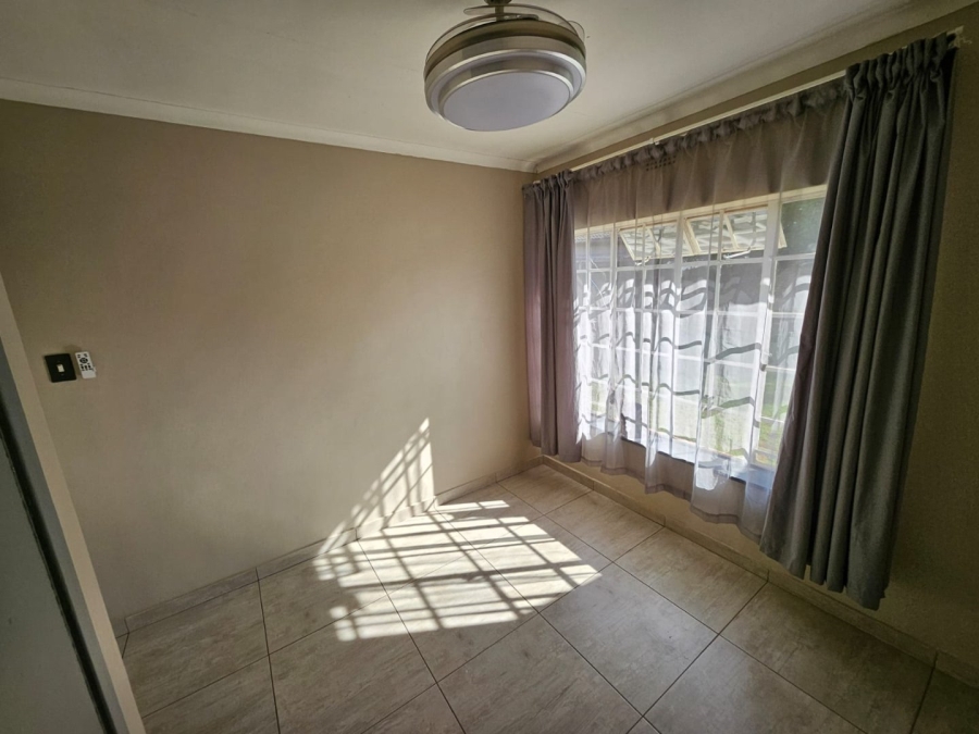 To Let 3 Bedroom Property for Rent in Impala Park Gauteng