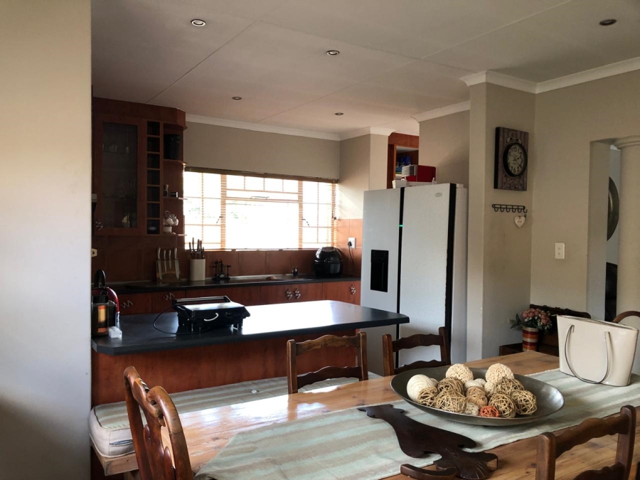 To Let 4 Bedroom Property for Rent in Wierdaglen Estate Gauteng