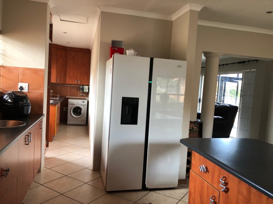 To Let 4 Bedroom Property for Rent in Wierdaglen Estate Gauteng