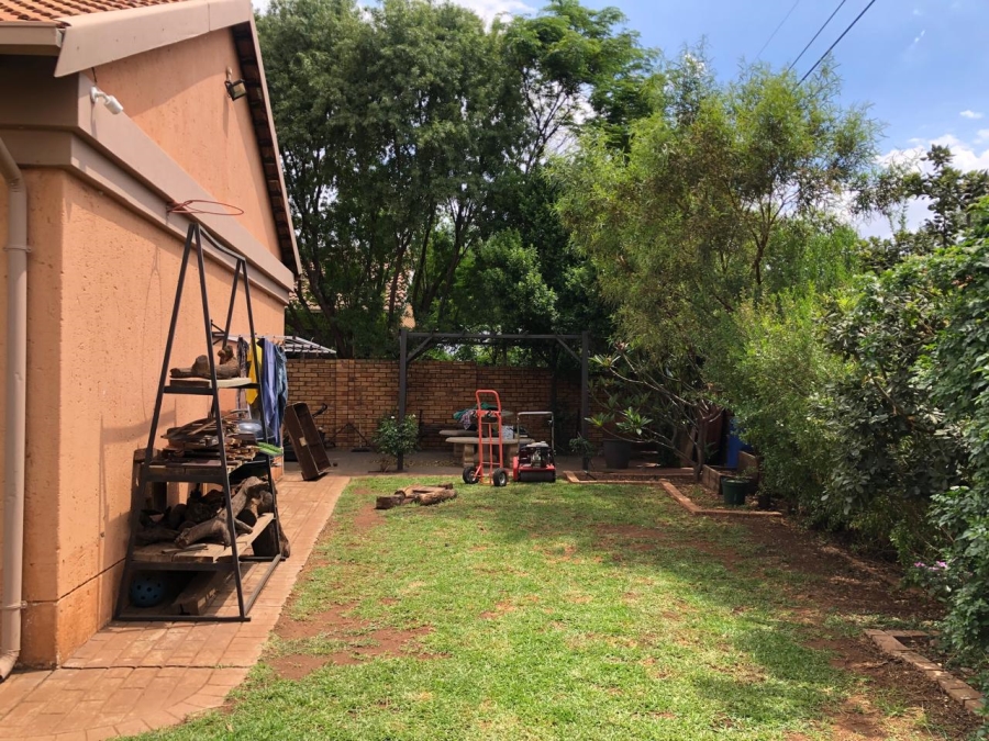 To Let 4 Bedroom Property for Rent in Wierdaglen Estate Gauteng