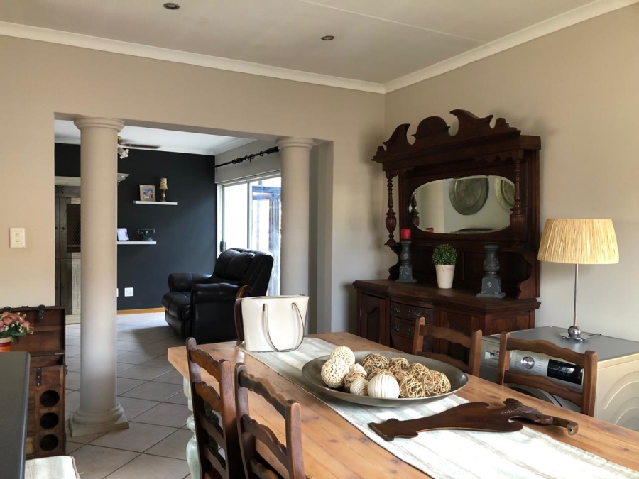 To Let 4 Bedroom Property for Rent in Wierdaglen Estate Gauteng