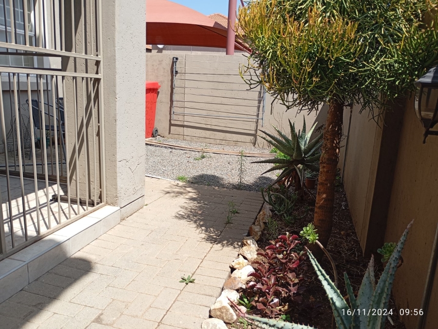 To Let 2 Bedroom Property for Rent in Rynfield Gauteng