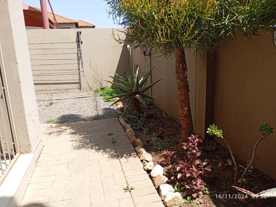 To Let 2 Bedroom Property for Rent in Rynfield Gauteng