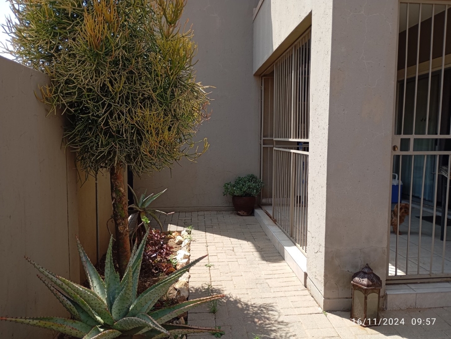 To Let 2 Bedroom Property for Rent in Rynfield Gauteng