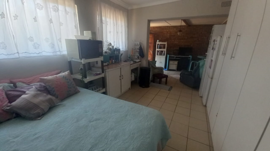 5 Bedroom Property for Sale in Krugersdorp North Gauteng