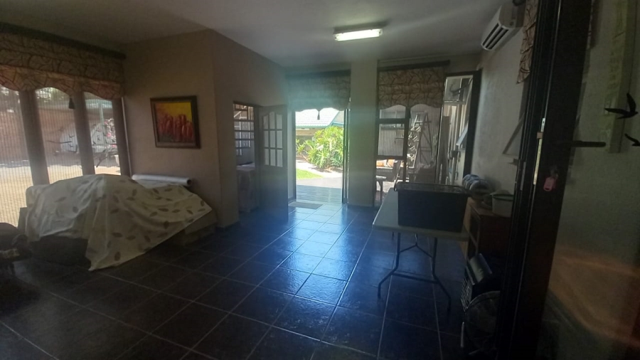 4 Bedroom Property for Sale in Rant En Dal Gauteng