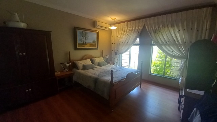 4 Bedroom Property for Sale in Rant En Dal Gauteng