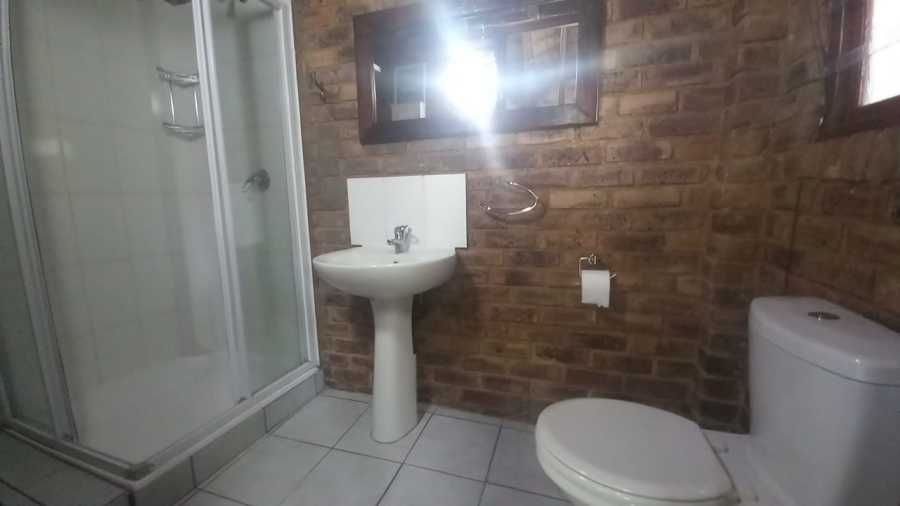 4 Bedroom Property for Sale in Rant En Dal Gauteng