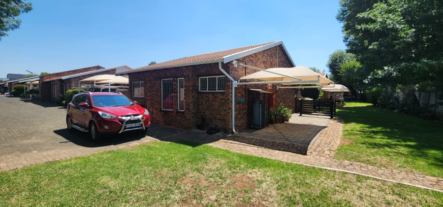 3 Bedroom Property for Sale in Brackenhurst Gauteng