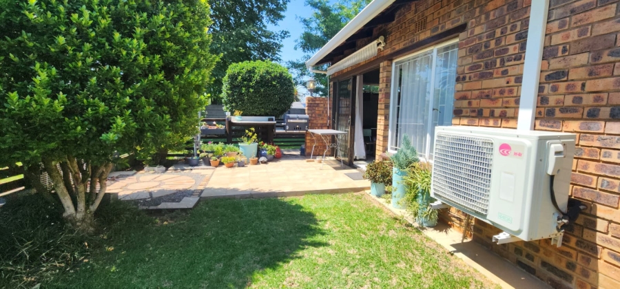 3 Bedroom Property for Sale in Brackenhurst Gauteng