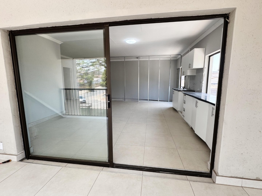 To Let 2 Bedroom Property for Rent in Laudium Ext 3 Gauteng