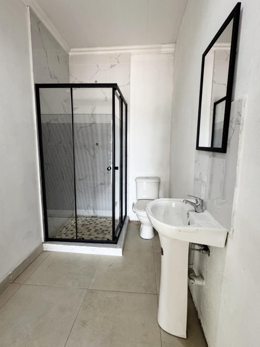 To Let 2 Bedroom Property for Rent in Laudium Ext 3 Gauteng