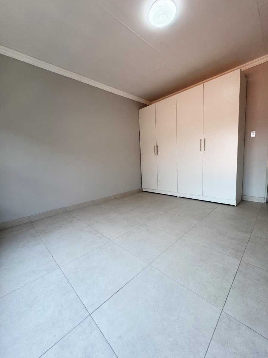 To Let 2 Bedroom Property for Rent in Laudium Ext 3 Gauteng