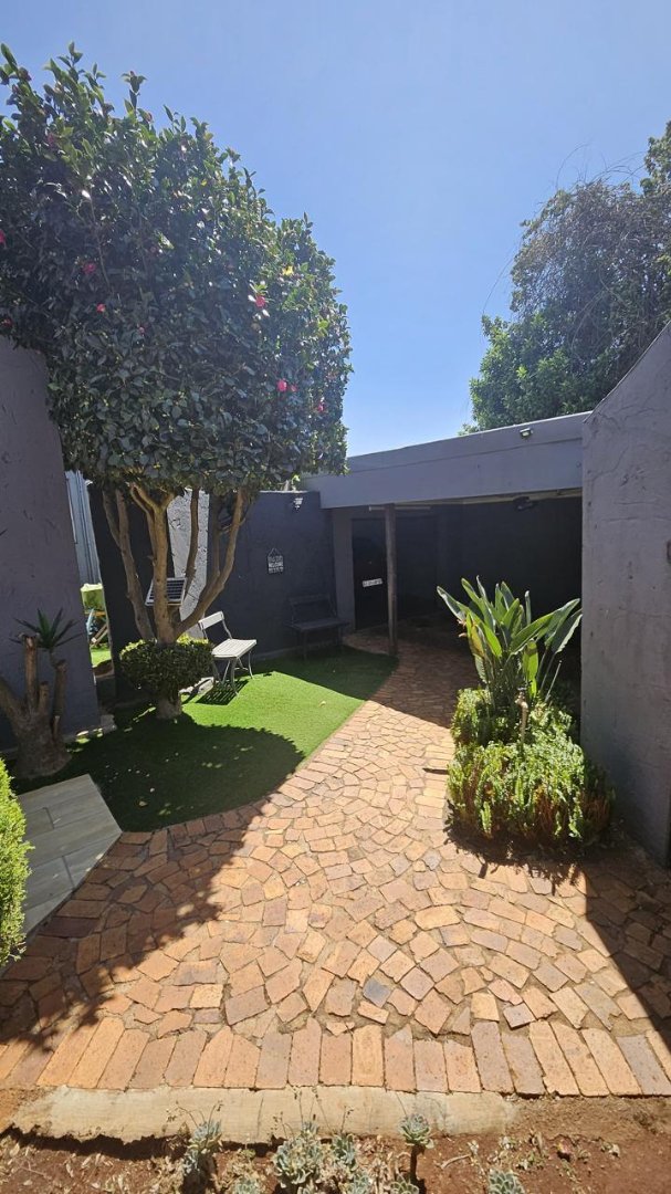 4 Bedroom Property for Sale in Sophiatown Gauteng