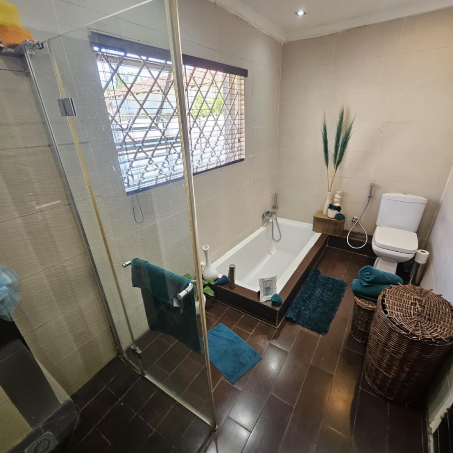 4 Bedroom Property for Sale in Sophiatown Gauteng